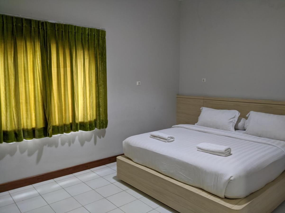 Hotel Twin Star Solo Esterno foto